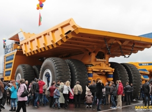 World's Biggest Dump Truck